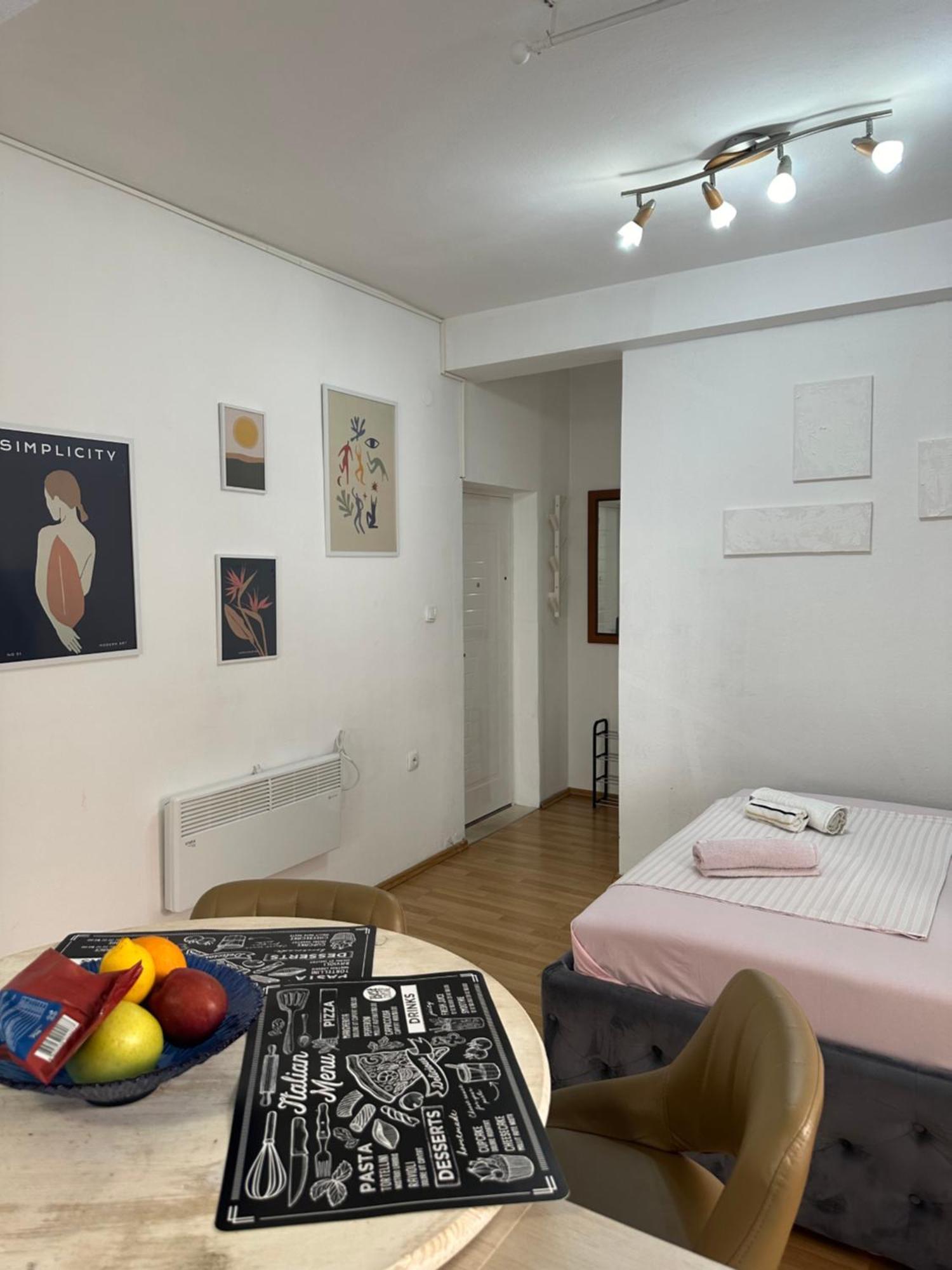 Villa Nela 티바트 외부 사진