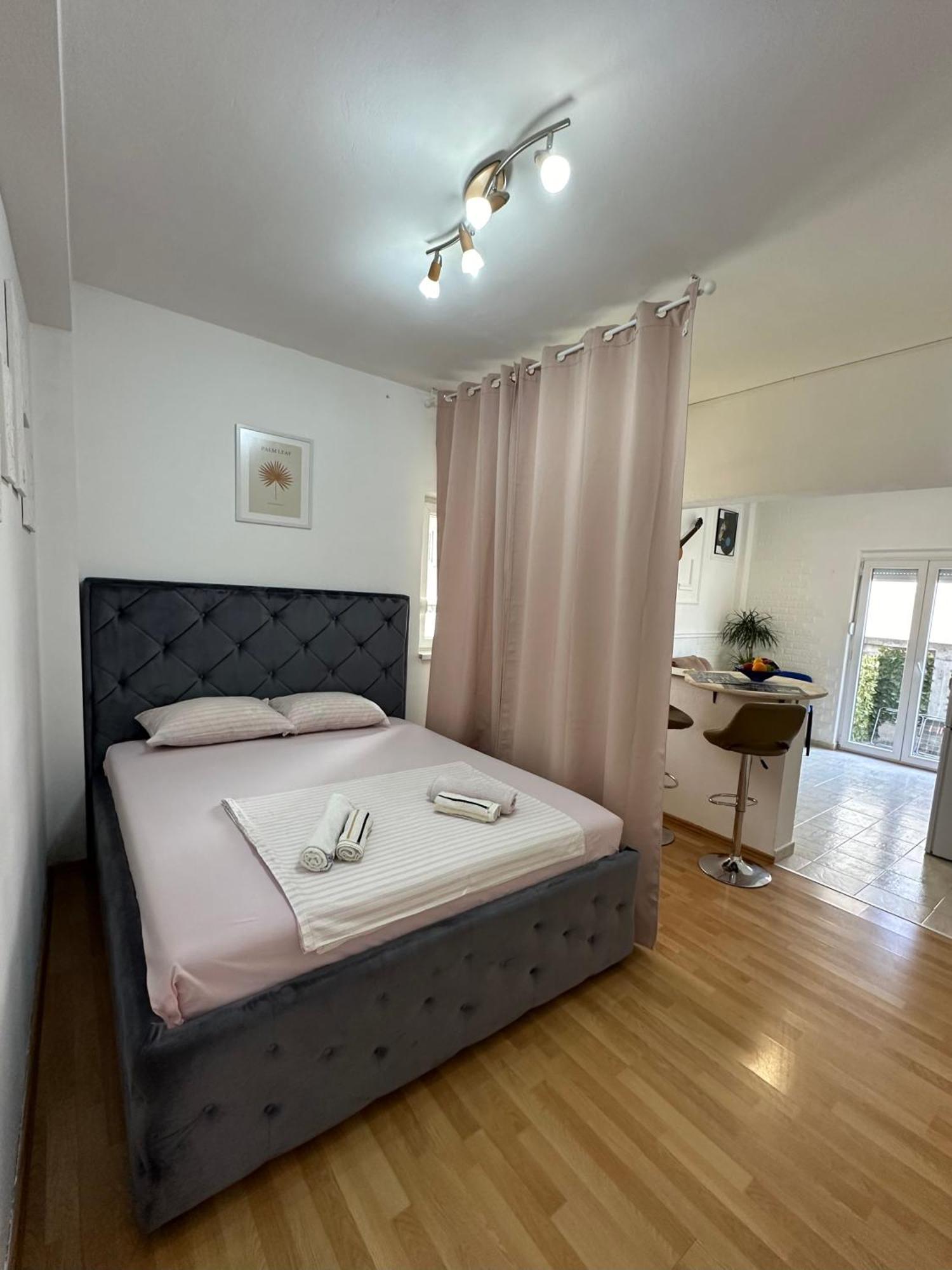 Villa Nela 티바트 외부 사진